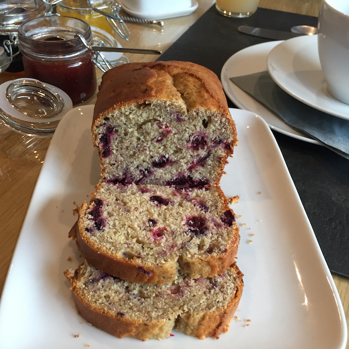 Cake aux fruits rouges